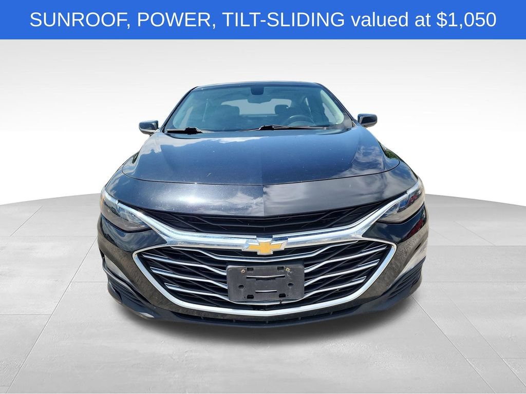 Used 2021 Chevrolet Malibu LT FWD image 2