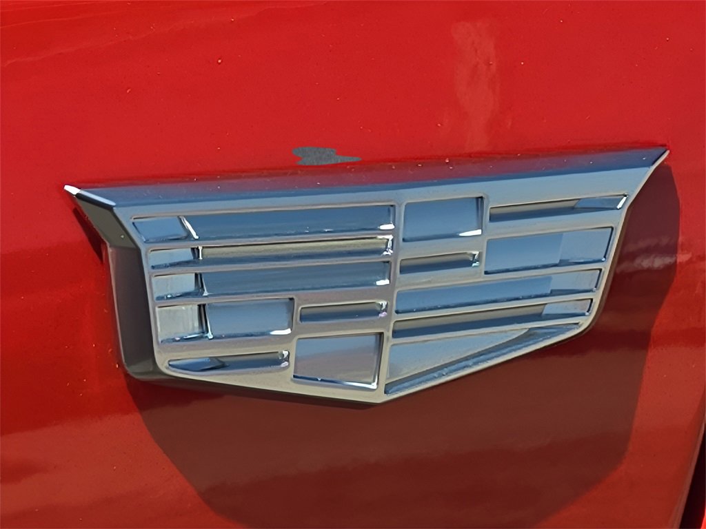 New 2025 Cadillac Optiq Sport 1 image 10