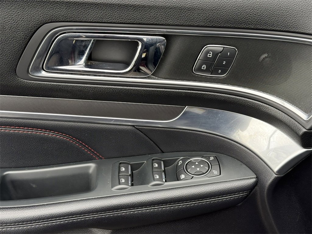 Used 2019 Ford Explorer Sport w/ Equipment Group 401A image 14