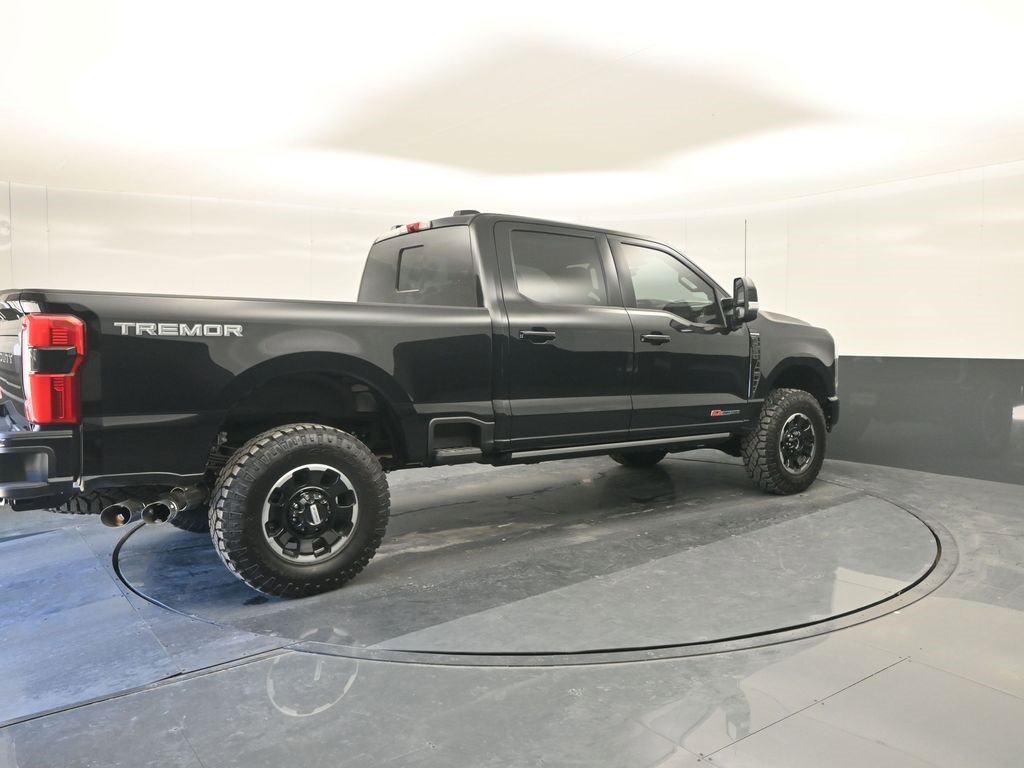 New 2026 Ford F250 Platinum w/ Tremor Off-Road Package image 15
