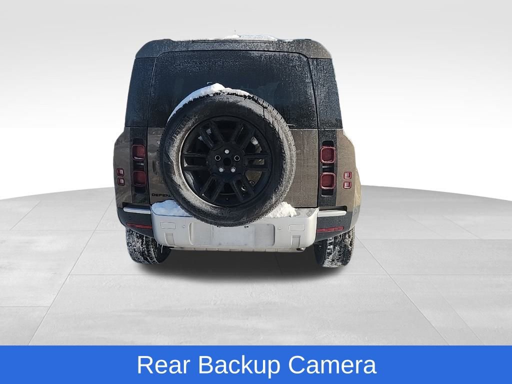 Used 2025 Land Rover Defender 110 S image 5