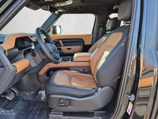 Used 2023 Land Rover Defender 90 X AWD/4WD image 17