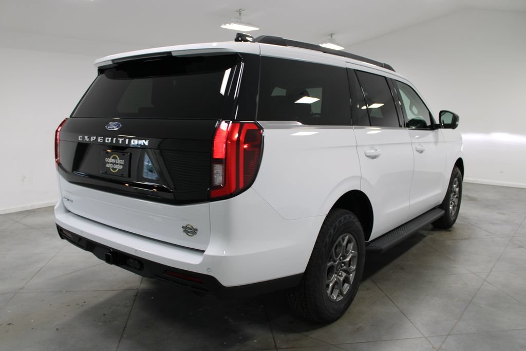 New 2026 Ford Expedition Active RWD image 8