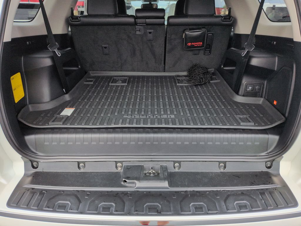 Used 2018 Toyota 4Runner Limited AWD/4WD image 23