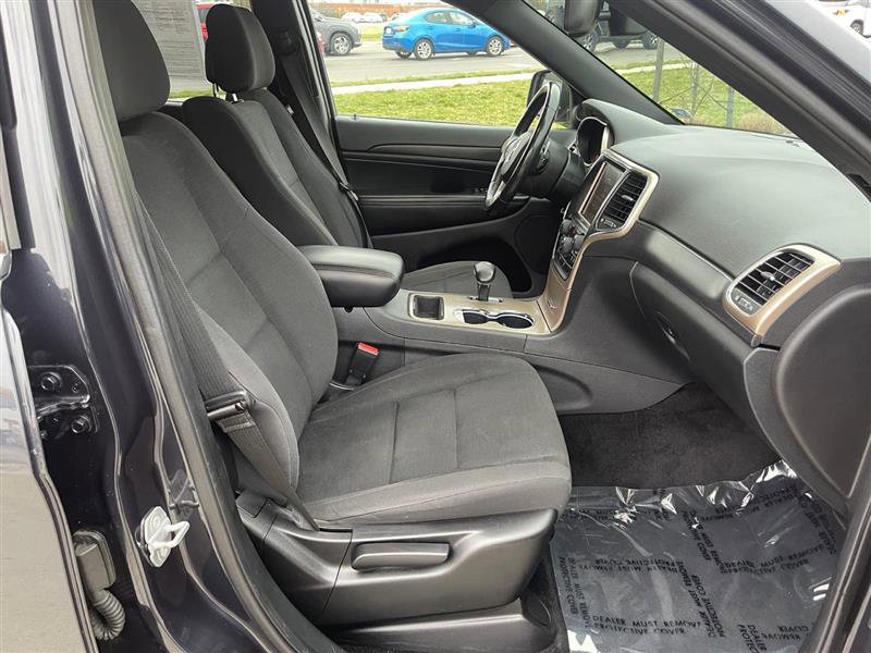 Used 2015 Jeep Grand Cherokee Laredo w/ Quick Order Package 23E image 34