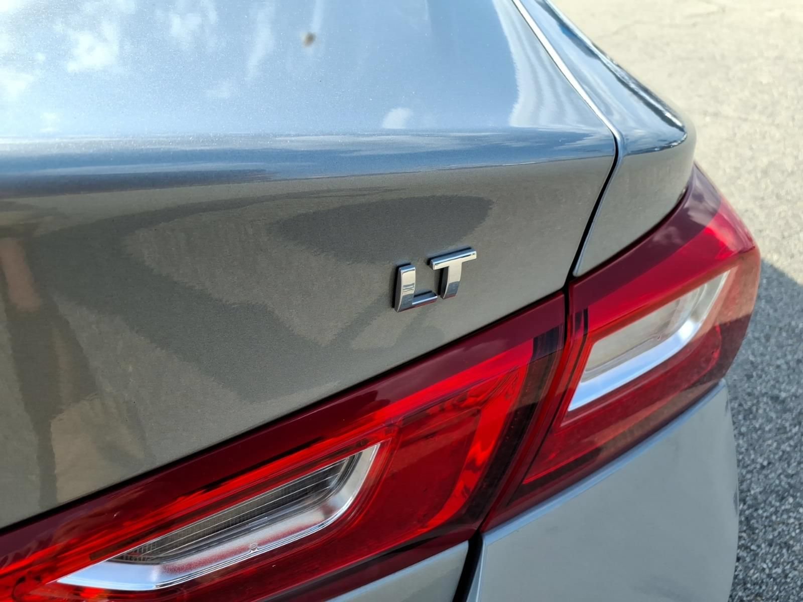 Used 2024 Chevrolet Malibu LT FWD image 10