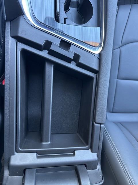 Used 2024 Buick Enclave Essence FWD image 34