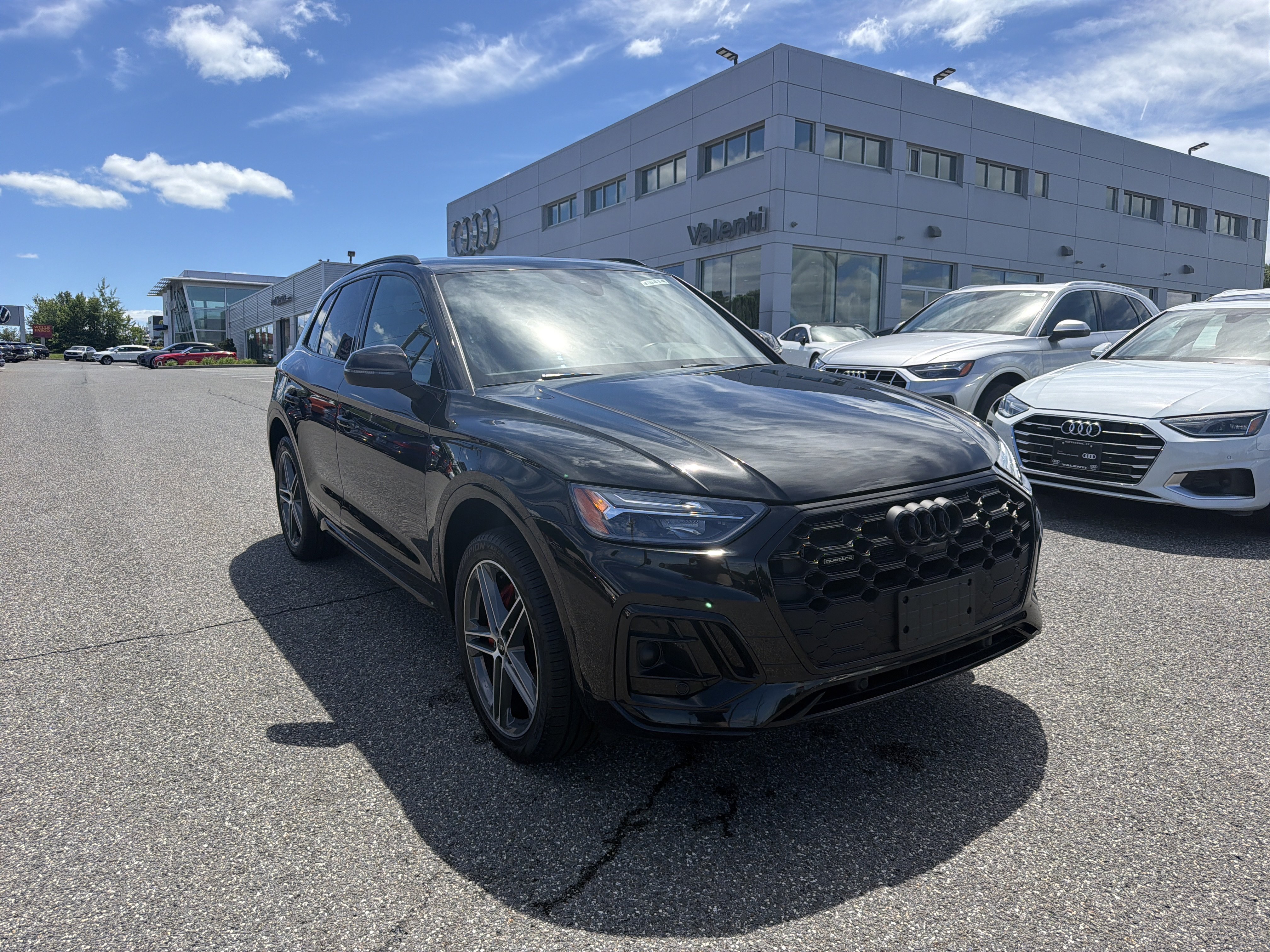 Certified 2024 Audi Q5 e Premium Plus AWD/4WD image 1