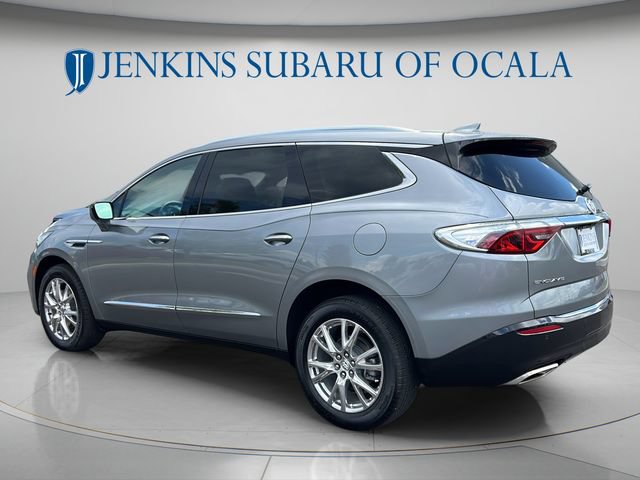 Used 2023 Buick Enclave Premium w/ Experience Buick Package FWD image 5
