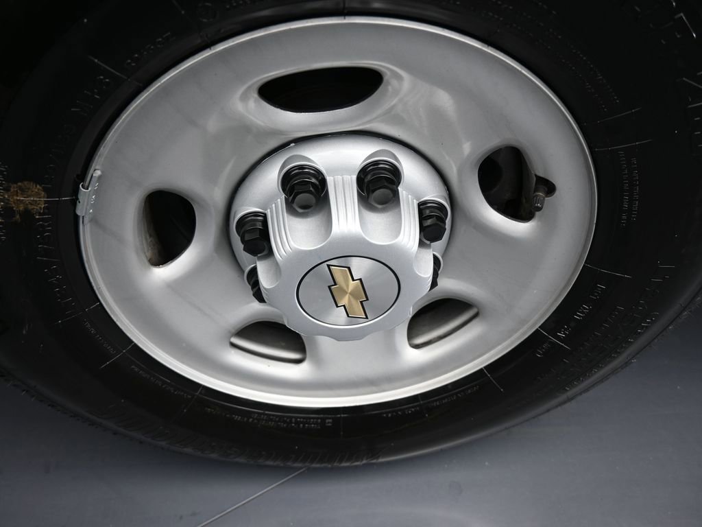 New 2025 Chevrolet Express 3500 Extended w/ Driver Convenience Package RWD image 34