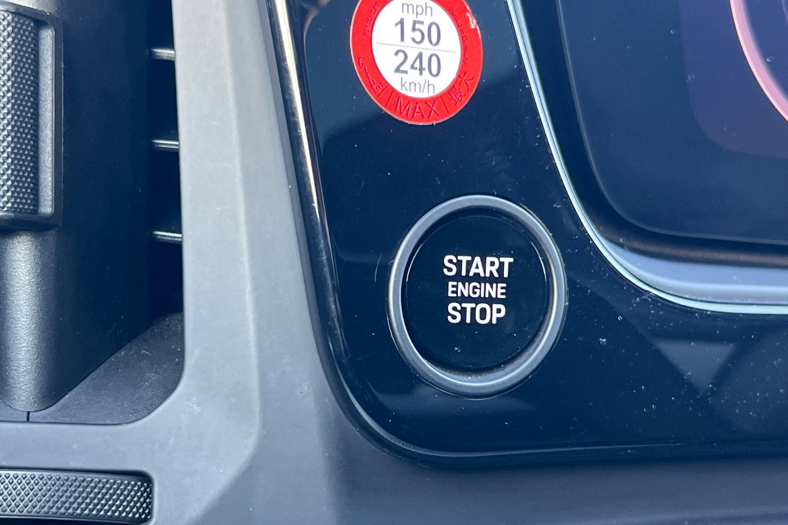 Used 2024 Porsche Cayenne image 34