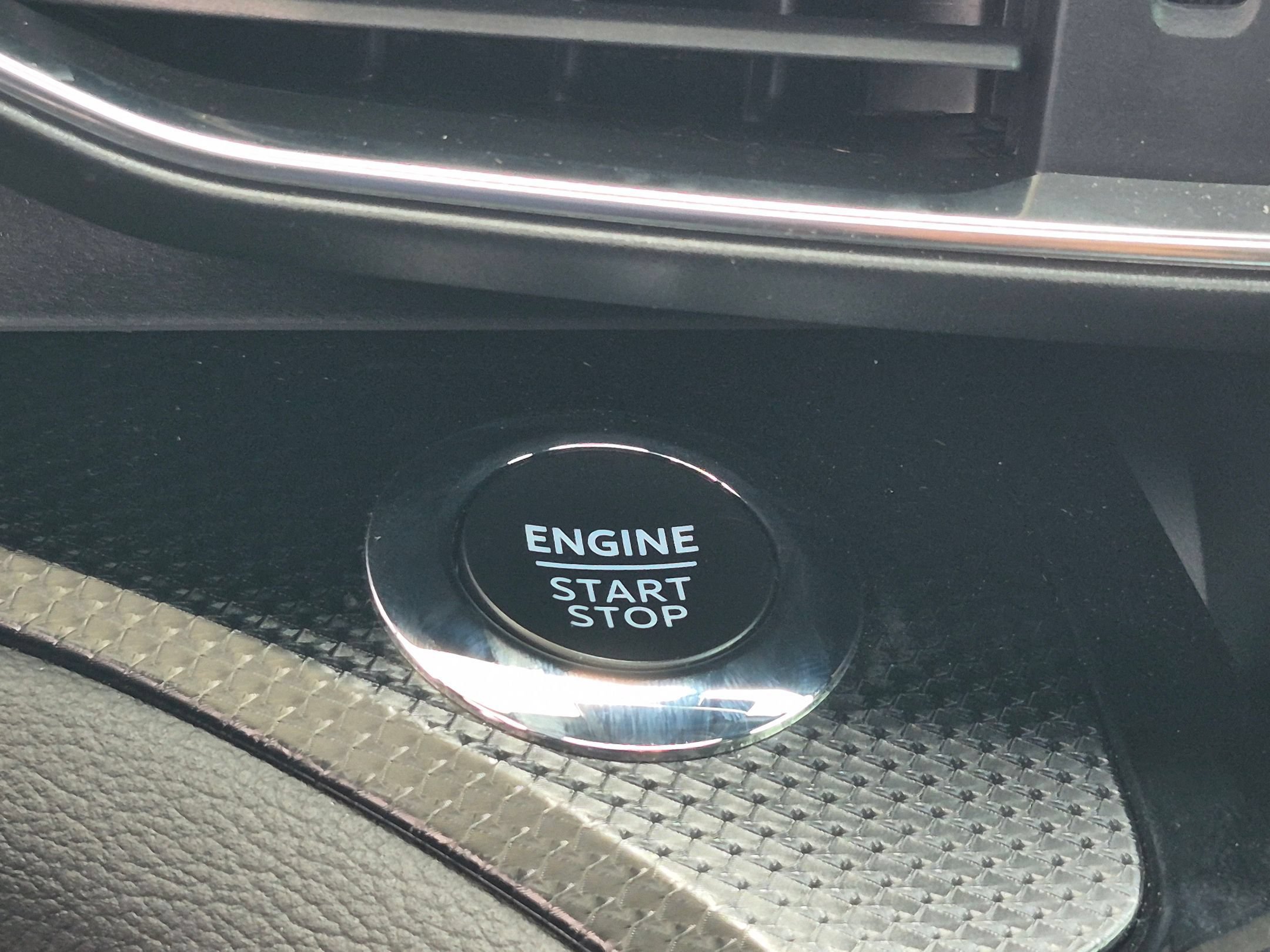 Used 2023 Ford Explorer ST w/ Equipment Group 401A AWD/4WD image 17