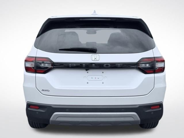 Used 2023 Honda Pilot EX-L image 6