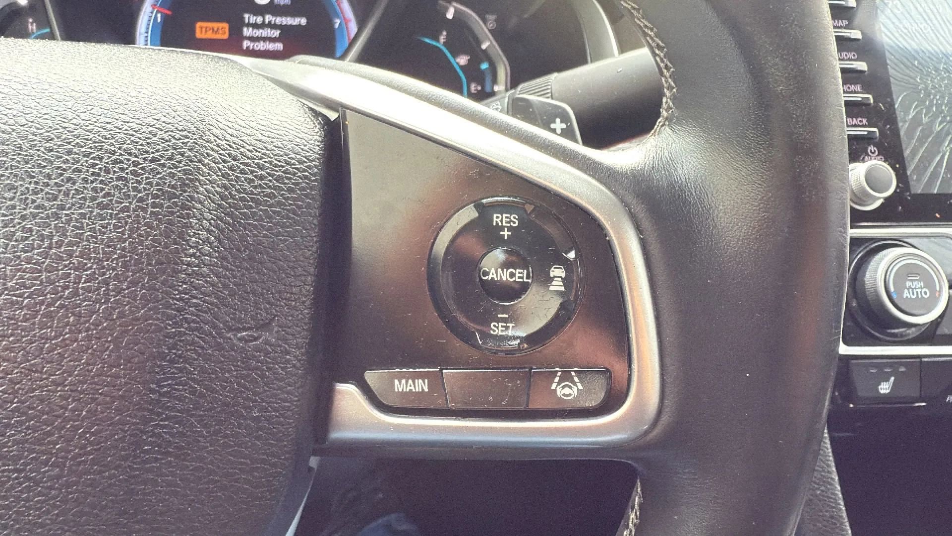 Used 2020 Honda Civic Touring image 11