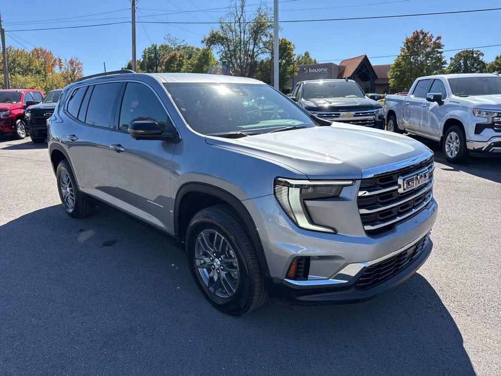 Used 2025 GMC Acadia Elevation image 7
