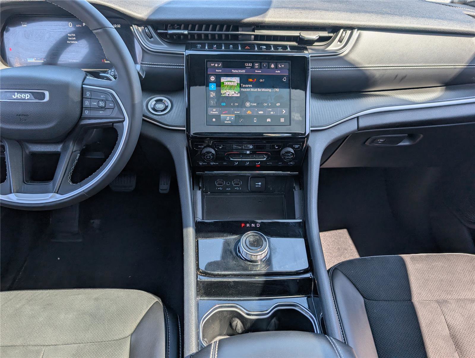 Used 2023 Jeep Grand Cherokee Altitude image 18
