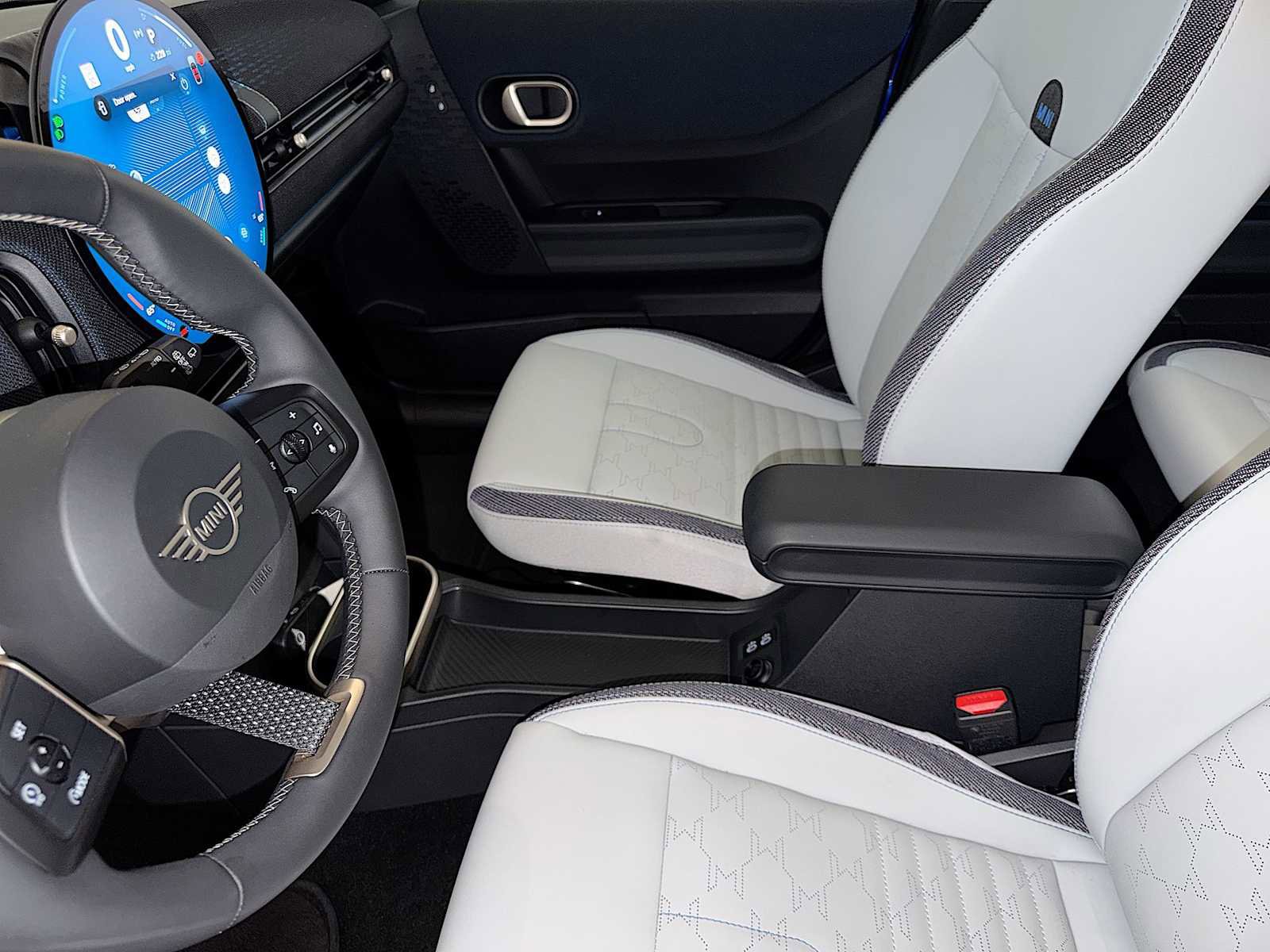 Certified 2025 MINI Cooper S FWD image 19