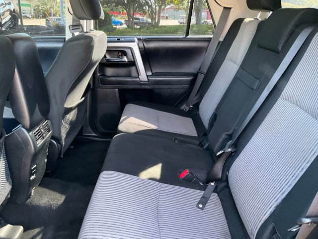 Used 2018 Toyota 4Runner SR5 AWD/4WD image 15