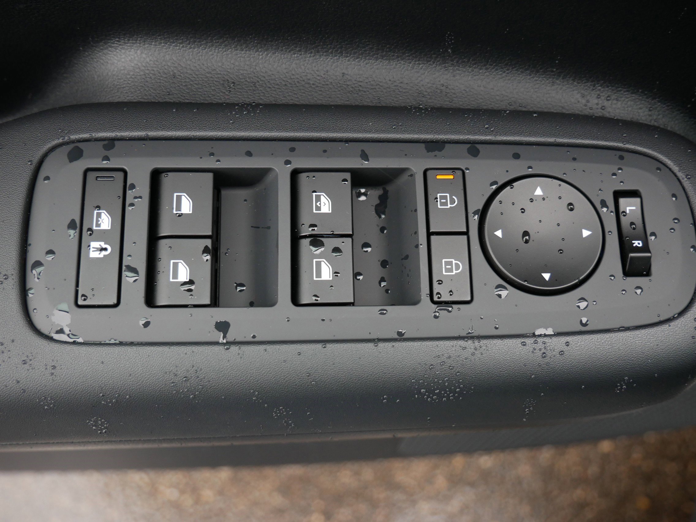 New 2026 Hyundai Santa Fe SE image 12