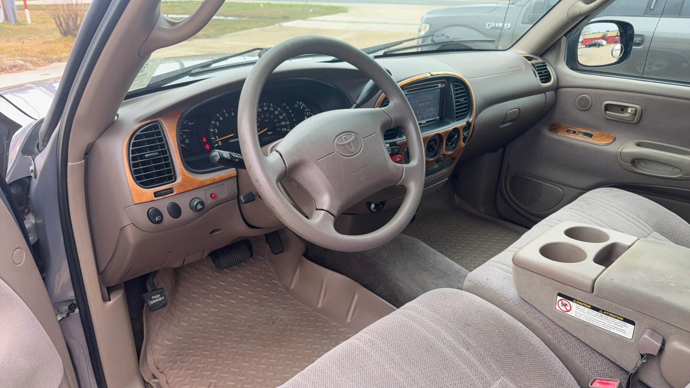 Used 2000 Toyota Tundra SR5 image 10