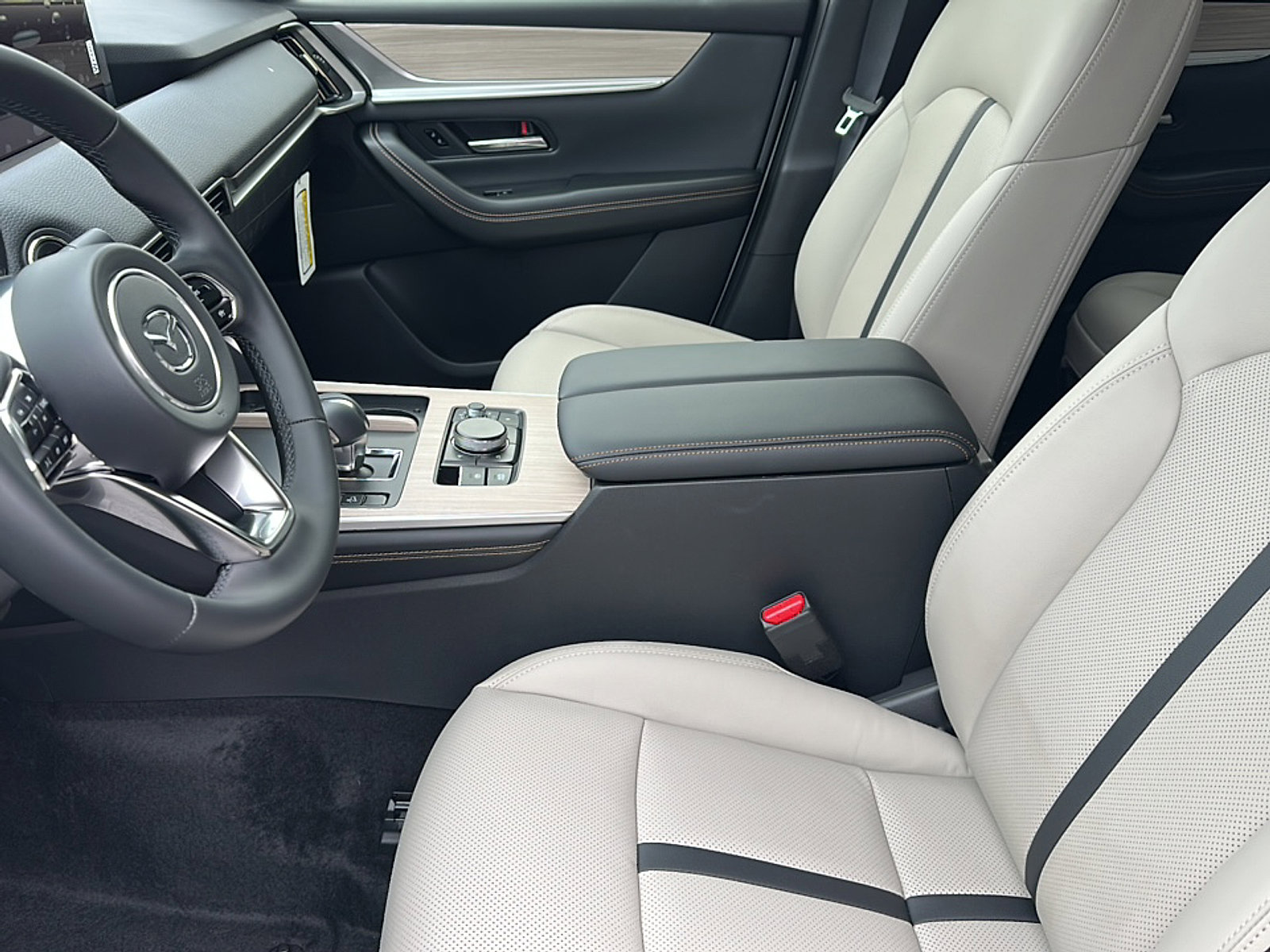 New 2026 MAZDA CX-70 3.3 Turbo w/ Preferred Package image 10