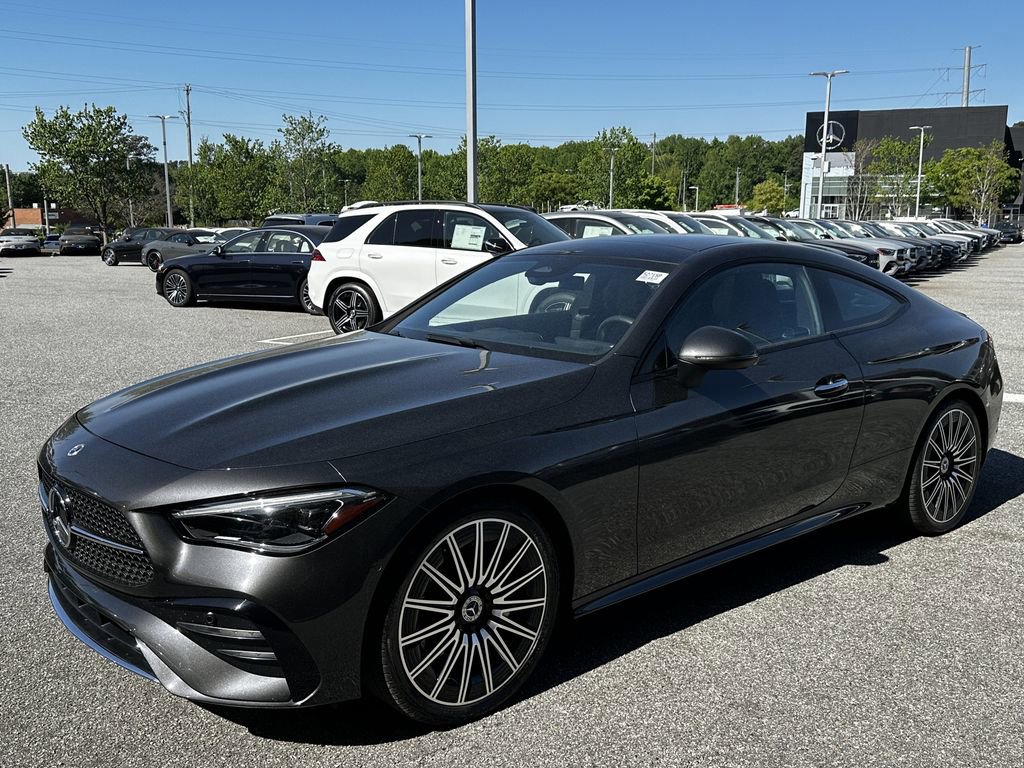Certified 2025 Mercedes-Benz CLE 300 4MATIC Coupe image 4