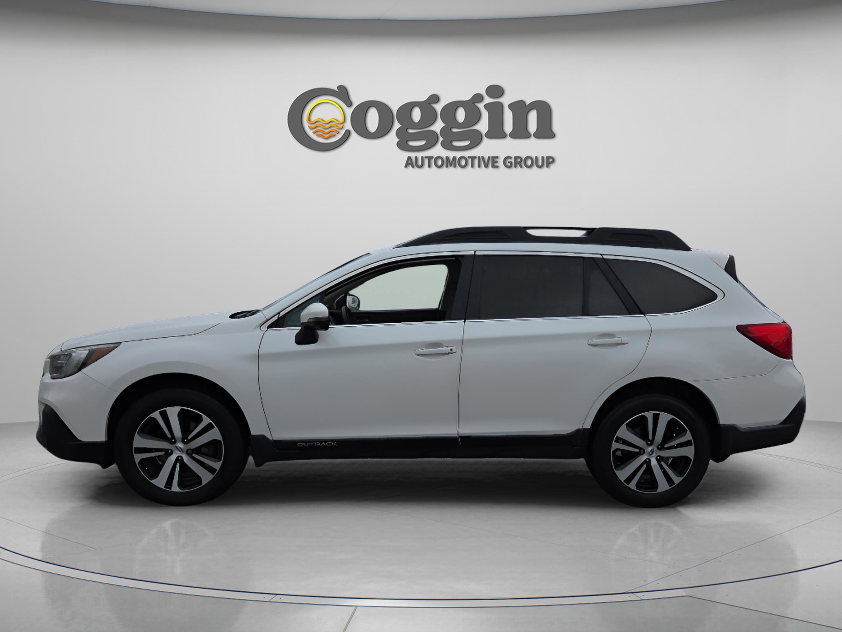 Used 2018 Subaru Outback 2.5i Limited image 3