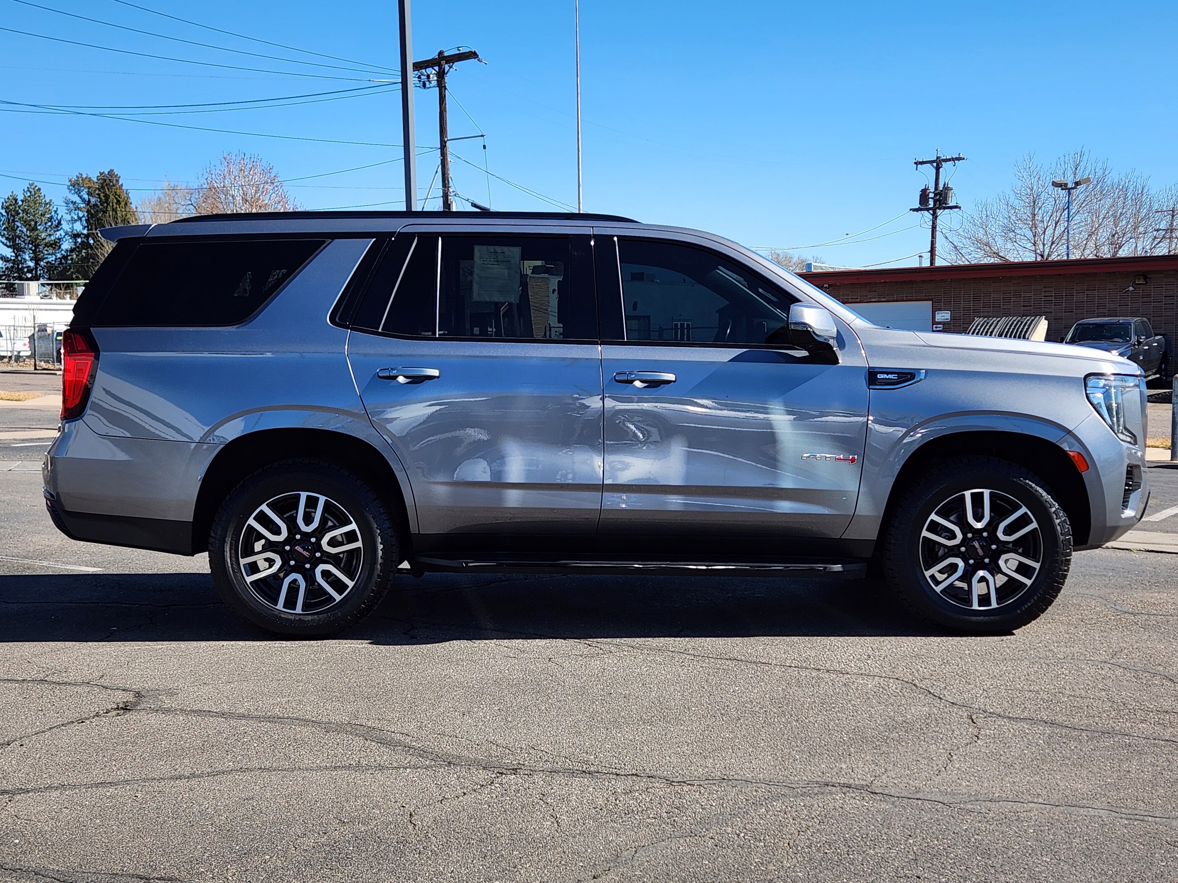 Used 2021 GMC Yukon AT4 w/ Rear Media and Nav Package image 7