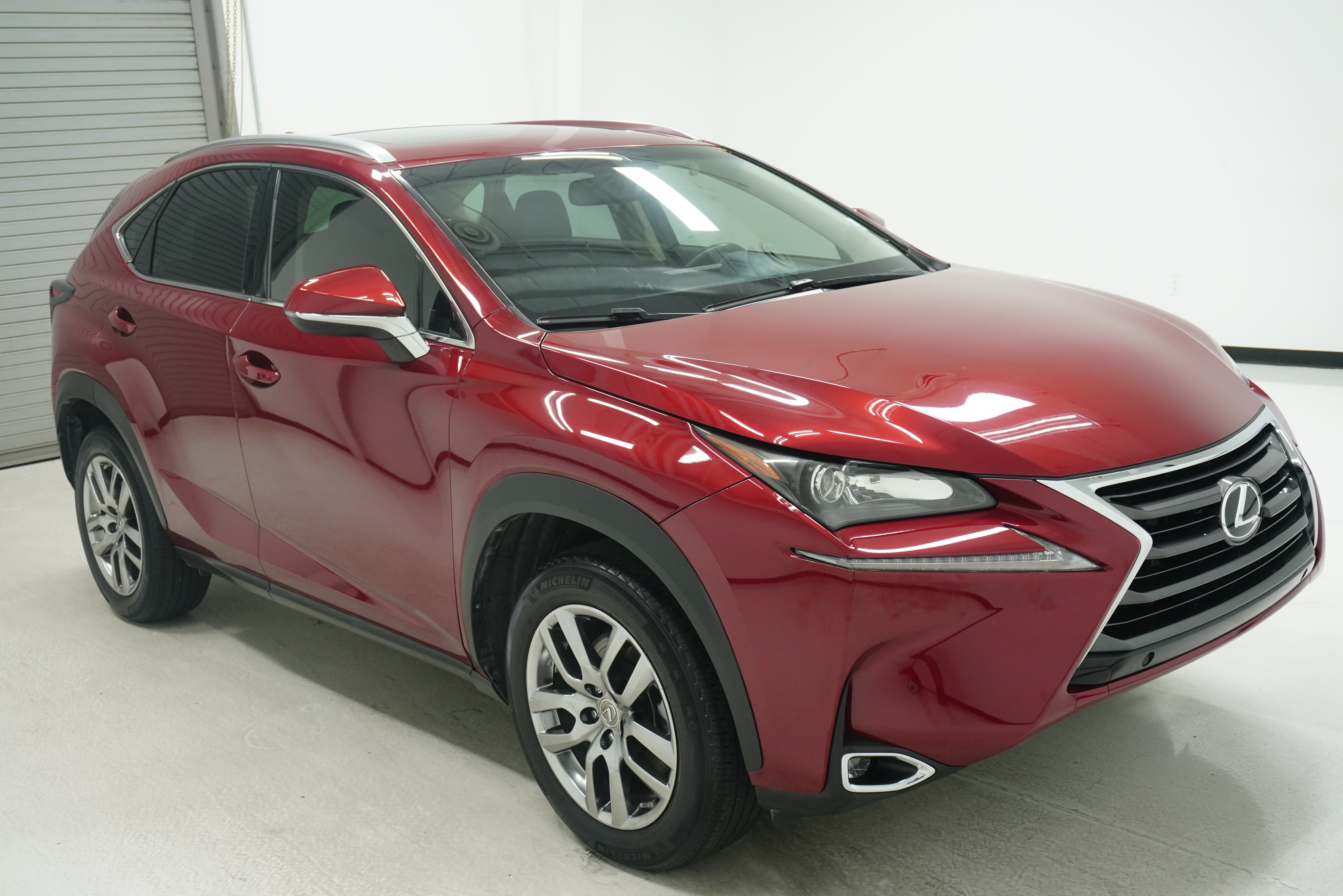 Used 2016 Lexus NX 200t FWD w/ Premium Package image 3