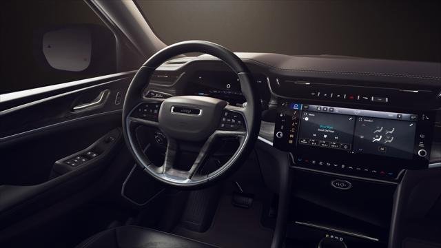 New 2026 Jeep Grand Cherokee Limited RWD image 9