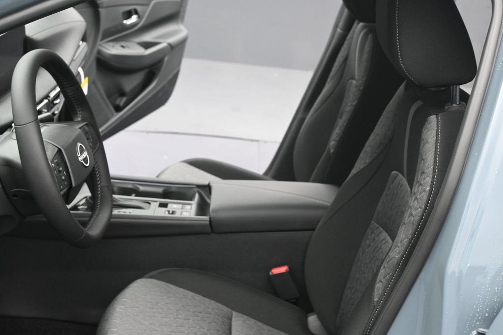 New 2026 Nissan Sentra SV w/ SV Convenience Package FWD image 16