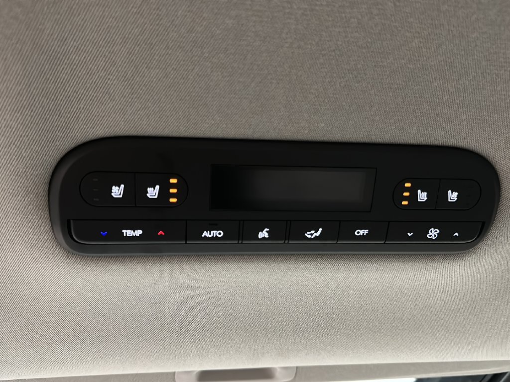 Certified 2026 Hyundai Palisade Limited AWD/4WD image 31