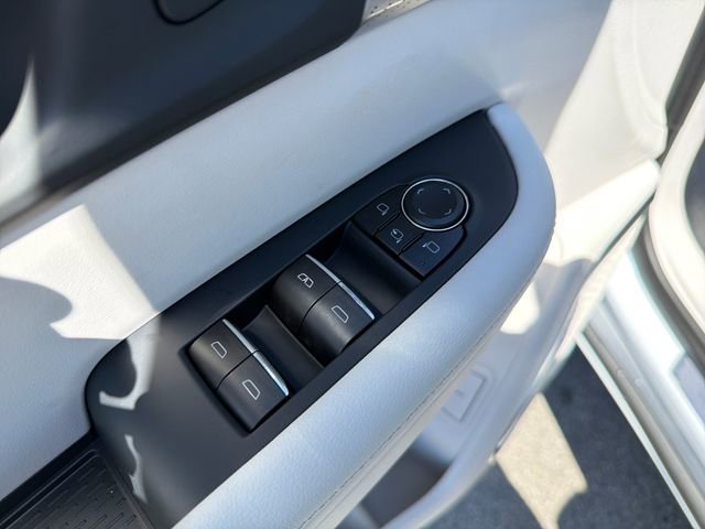 New 2026 Buick Enclave Avenir w/ Super Cruise Package AWD/4WD image 11