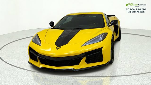 Used 2026 Chevrolet Corvette Z06 RWD image 3