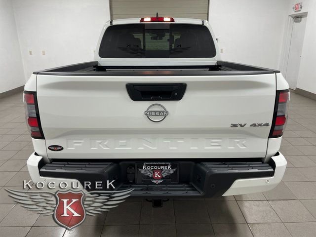 Used 2024 Nissan Frontier SV w/ SV Convenience Package AWD/4WD image 5