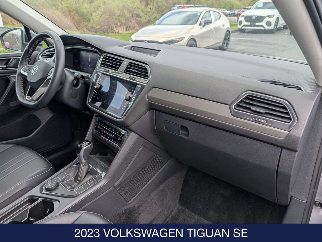 Certified 2023 Volkswagen Tiguan SE AWD/4WD image 33