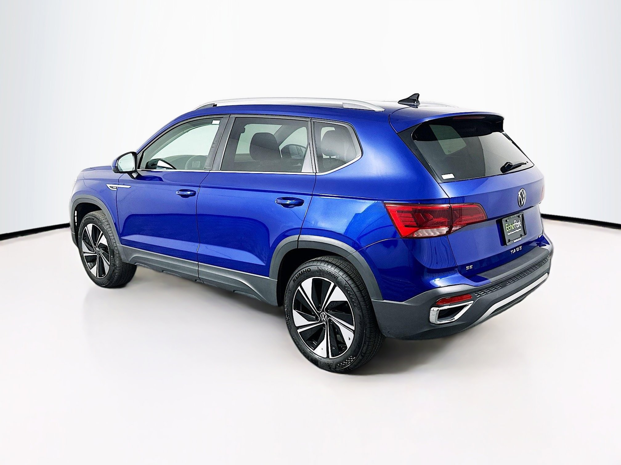 Used 2024 Volkswagen Taos SE image 5