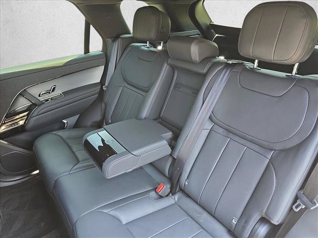 Used 2023 Land Rover Range Rover Sport SE AWD/4WD image 14