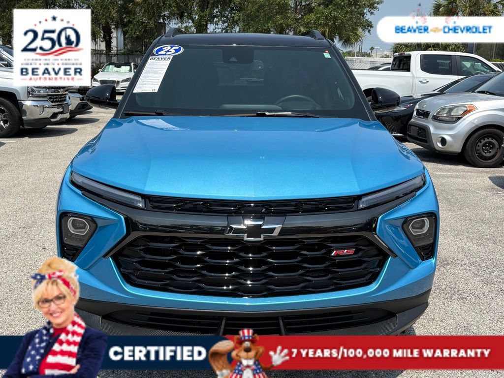 Used 2025 Chevrolet TrailBlazer RS w/ Convenience Package FWD image 3