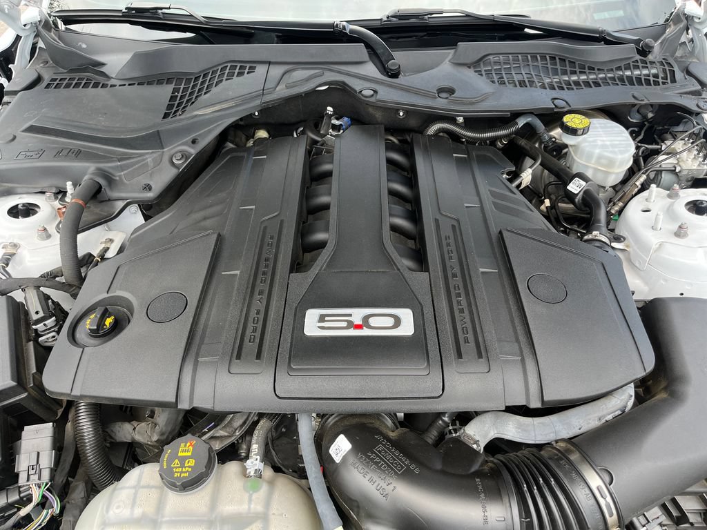 Used 2022 Ford Mustang GT Premium w/ Black Accent Package RWD image 13