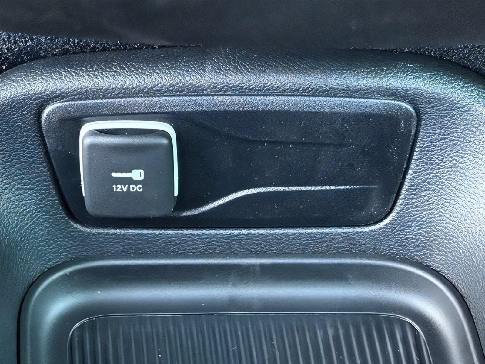 New 2026 Chrysler Voyager LX FWD image 27