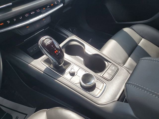 Used 2024 Cadillac XT4 Premium Luxury image 34