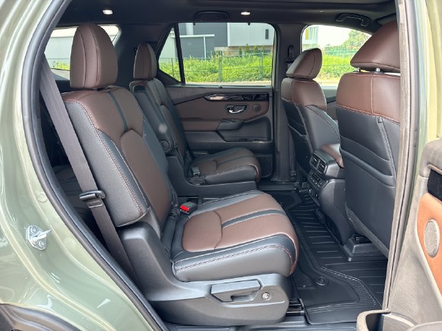 Used 2026 Honda Pilot TrailSport image 12