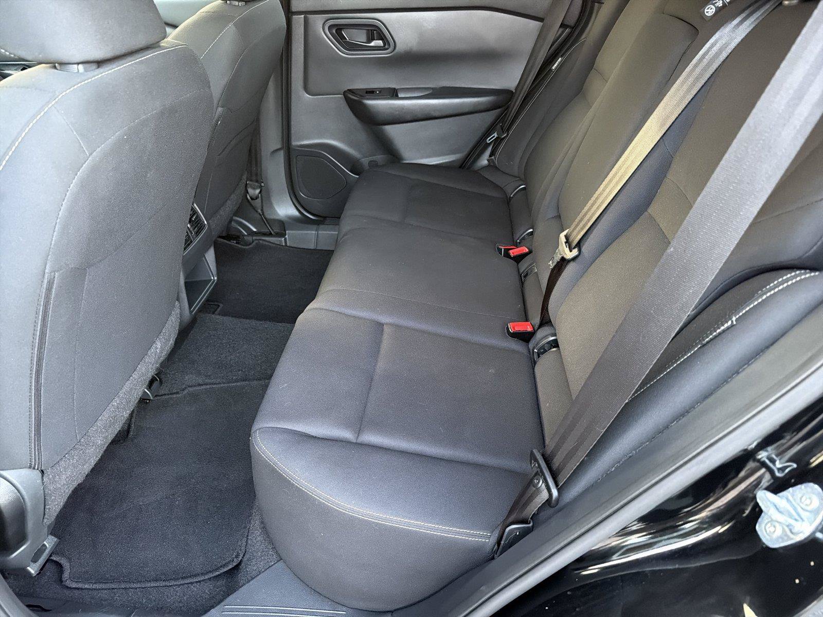 Used 2024 Nissan Rogue S AWD/4WD image 19
