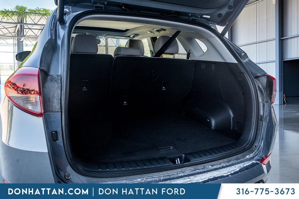 Used 2018 Hyundai Tucson Value w/ Cargo Package AWD/4WD image 30