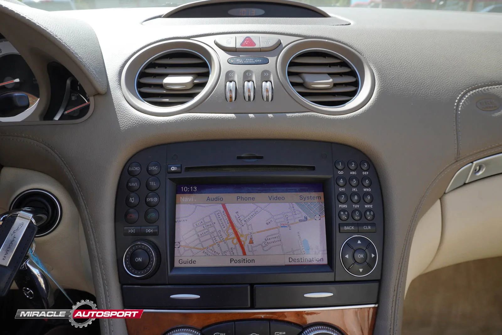 Used 2009 Mercedes-Benz SL 550 w/ Premium I Pkg image 26