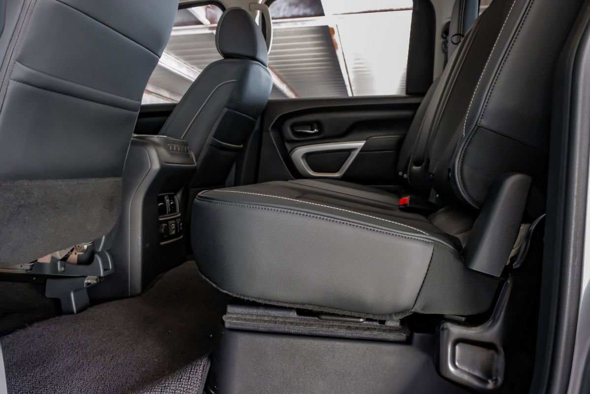 Used 2019 Nissan Titan PRO-4X image 35