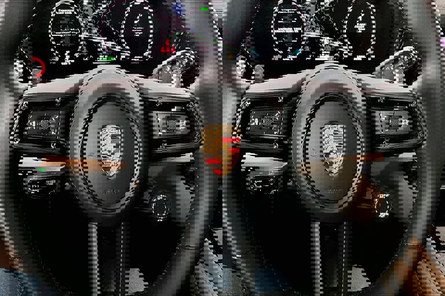 Used 2024 Porsche Cayenne image 36