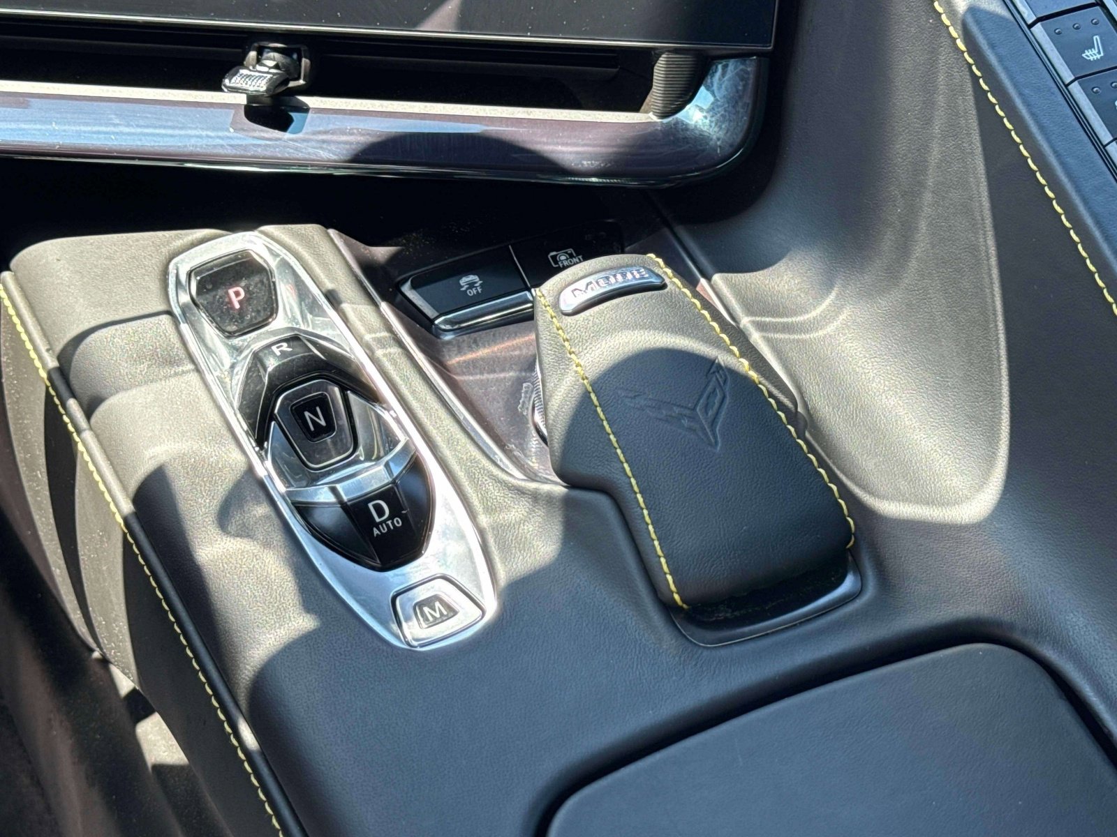 Used 2023 Chevrolet Corvette Stingray Premium Cpe w/ Stealth Interior Trim Package RWD image 10