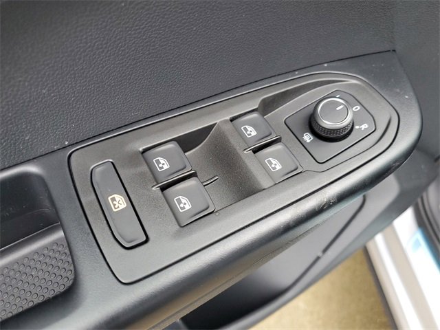 New 2026 Volkswagen Taos SEL image 19